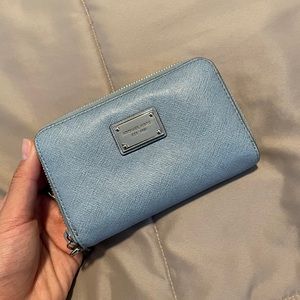 Michael Kors Zip Wallet